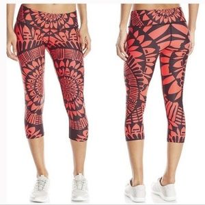 Mara Hoffman workout/yoga leggings Small. Great Condition Red Black